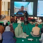 Suasana pertemuan dan dialo Diaspora Situbondo. Foto: Syaiful Bahri/BANGSAONLINE