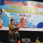 Wakil Wali Kota Pasuruan, Adi Wibowo, saat memberi sambutan dalam Pekan Panutan Pajak.
