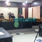 Suasana sidang di Pengadilan Negeri Sampang. Foto: MUTAMMIM/BANGSAONLINE