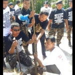 Banser Maritim ketika melakukan penanaman pohon.