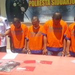 Para tersangka saat dirilis Polresta Sidoarjo.