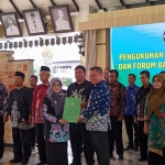 Bupati Magetan serahkan surat pengukuhan forum BUMDes dan BUMDesma Periode 2026-2029