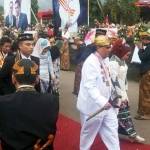 Sri Raja Anom Rajasa Nagara saat hendak melantik Tim Sultan Padepokan, foto: andi sirajuddin/ BANGSAONLINE