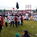Suasana kampanye rapat umum Jokowi di Stadion JSG Kecamatan Ajung, Kabupaten Jember.