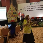 Pemaparan salah satu narasumber dalam sosialisasi yang digelar Dinkes Kota Batu.