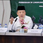 Menteri Nusron (tengah) saat memberikan pembinaan kepada jajaran Kantor Wilayah (Kanwil) BPN Provinsi Riau. (Ist)