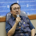 Kepala Dispendukcapil Kota Surabaya, Agus Imam Sonhaji.