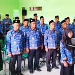 Belasan PPPK Sumenep saat mengikuti pelantikan secara daring dari aula kantor kemenag setempat.