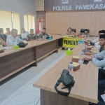 Rapat koordinasi pemberangkatan jemaah bersama Polres Pamekasan dan OPD terkait Pemkab Pamekasan