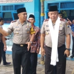 Kapolda Jatim Irjen Pol Luki Hermawan saat tiba di Ponpes Al Mizan.