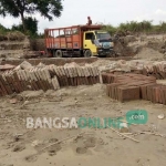 Kondisi yang diduga situs sejarah bangsa yang ditemukan para penambang Galian C di Desa Sugih Waras, Kecamatan Ngoro, Kabupaten Jombang. foto: SA for BANGSAONLINE