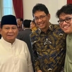 Yudo Sadewa (paling kanan) bersama ayahnya, Menteri Keuangan Purbaya Yudhi Sadewa dan Presiden Prabowo Subianto di Istana Jakarta, Senin (8/9/2025). Foto: tiktok/suaracom  
