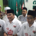 Ketua DPC PKB Gresik Moh. Qosim didampingi Imron Rosyadi dalam sebuah kesempatan. foto: SYUHUD/ BANGSAONLINE