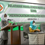 Wali Kota Mojokerto, Ika Puspitasari, saat membuka pelatihan manajemen mutu dan outbond RSUD Surodinawan.