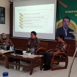 Suasana saat sejumlah rektor menggelar raker dalam Forum Pimpinan Perguruan Tinggi wilayah Madura.