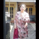 EM Suhaema (40), warga RW 14 Kelurahan Pandanwangi Blimbing Kota Malang, yang menjadi korban penjambretan, Rabu (25/10). Foto: istimewa