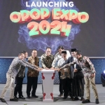 Pj Gubernur Jatim saat membuka OPOP Expo