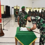 Suasana ketika serah terima jabatan di Aula Bhaskara Makorem 084/BJ.