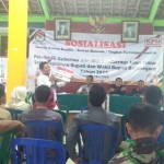 Komisioner KPU Bojonegoro Mustofirin saat sosialisasi Pilgub Jatim dan Pilbup Bojonegoro.