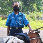 40 tahun setia pada sepeda ontanya, Masduki tak dipusingkan cicilan meski ada wabah Corona.