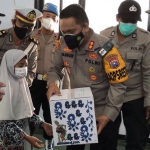 Senyum sumringah terpancar dari ratusan anak yatim piatu yang terlihat berkumpul di Aula Yayasan Yatim Piatu Khadijah Banyuwangi, Rabu (25/8/2021) pagi. (foto: ist)