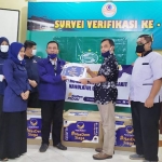 Penyerahan bantuan APD Dari Partai Nasdem kepada Asosiasi Rumah Sakit Nahdatul Ulama (ARSINU).