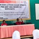 Kepala SMAN 2 Batu, Anto Dwi Cahyono, saat memberi arahan kepada para peserta.