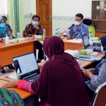 Suasana rapat koordinasi monitoring dan evaluasi capaian Monitoring Centre of Prevention (MCP) di Ruang Rapat Wakil Wali Kota, Balai Kota Kediri. Foto: Ist