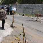 Kondisi jalan di Km 226 Kecamatan Slahung, Kabupaten Ponorogo.