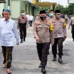 Kapolda Jatim Irjen Pol M. Fadil Imran saat mengunjungi Ponpes Progresif Bumi Salawat di Desa Lebo, Kecamatan Sidoarjo Kota.