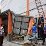 Gedung Garuda yang ambruk 2014 silam. foto: BM