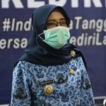 Wakil Bupati Kediri Dewi Mariya Ulfa saat mengikuti Upacara Hari Kebangkitan Nasional secara virtual. (foto: ist)