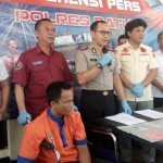 Kapolres Batu AKBP Harviadhi Agung Prathama menjelaskan kronologi penangkapan residivis spesialis pecah kaca, Rabu (11/12).