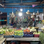 Harga sembako Jatim hari ini fluktuatif. Foto: Bangsaonline.