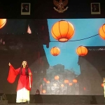 Siswa Sampoerna Academy Surabaya saat melakukan pertunjukan teater “Mulan: An Inspired Adaptation”. (Ist)