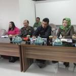 Hearing Komisi I DPRD Kabupaten Blitar dengan warga Perumahan Jatilengger. (Try Susanto/BangsaOnline.com)