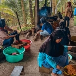 Masyarakat di Desa Hargorejo, Kecamatan Kokap, Kabupaten Kulon Progo.