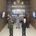 Dandim 0827 Sumenep, Letkol Inf Nur Cholis, A.Md melaksanakan Upacara Hari Ulang Tahun (HUT) TNI ke-75 secara virtual.