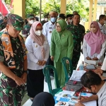 Suasana kunjungan kerja Tim Wasev TMMD ke-115 di Desa Kramat, Kecamatan Bungan, Gresik.