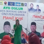 Anggota Fraksi Nasdem DPRD Gresik, Nurhudi Didin Arianto ketika menggalang dukungan untuk Gus Yani-Bu Min. (foto: ist)