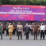 Suasana saat apel gelar pasukan operasi pengamanan W20 Indonesia di Kota Batu.