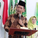 Bakal Calon Bupati Yoko Priyono menyampaikan sambutan usai menyerahkan formulir pendaftaran penjaringan di kantor DPC PPP Mojokerto.