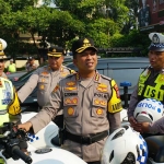 Kapolres Sidoarjo Kombespol Christian Tobing saat penyerahan ranmor dinas Polri.