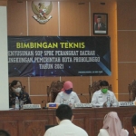 Bimbingan Teknis Penyusunan Standar Operasional Prosedur (SOP) Sistem Pemerintahan Berbasis Elektronik (SPBE) Perangkat Daerah di lingkungan Pemerintah Kota Probolinggo, Rabu (19/5/2021) pagi. (foto: ist)