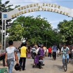 Suasana Pasar 17 Agustus Pamekasan.