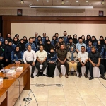 Ketua Komisi IV DPRD Gresik Muhammad Zaifudin saat bertemu OPD mitra untuk tanya pelaksanaan program. Foto: Ist.