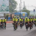 Kediri Dholo KOM Challenge 2022 saat melintasi Kota Mojokerto