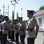 Serah terima jabatan (sertijab) yang digelar di halaman Mapolres Probolinggo Kota, Selasa (31/8/2021). (foto: ist)