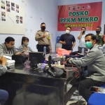 Suasana di Posko PPKM skala Mikro di Kecamatan Kota Kediri. foto: ist.