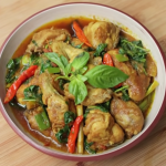 Resep Ayam Kemangi Pedas ala Chef Devina Hermawan. Foto: Ist